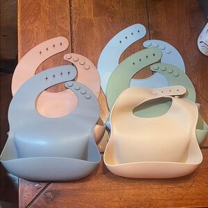 Silicone Baby Bib Set - Blue, Cream, Green, Pink